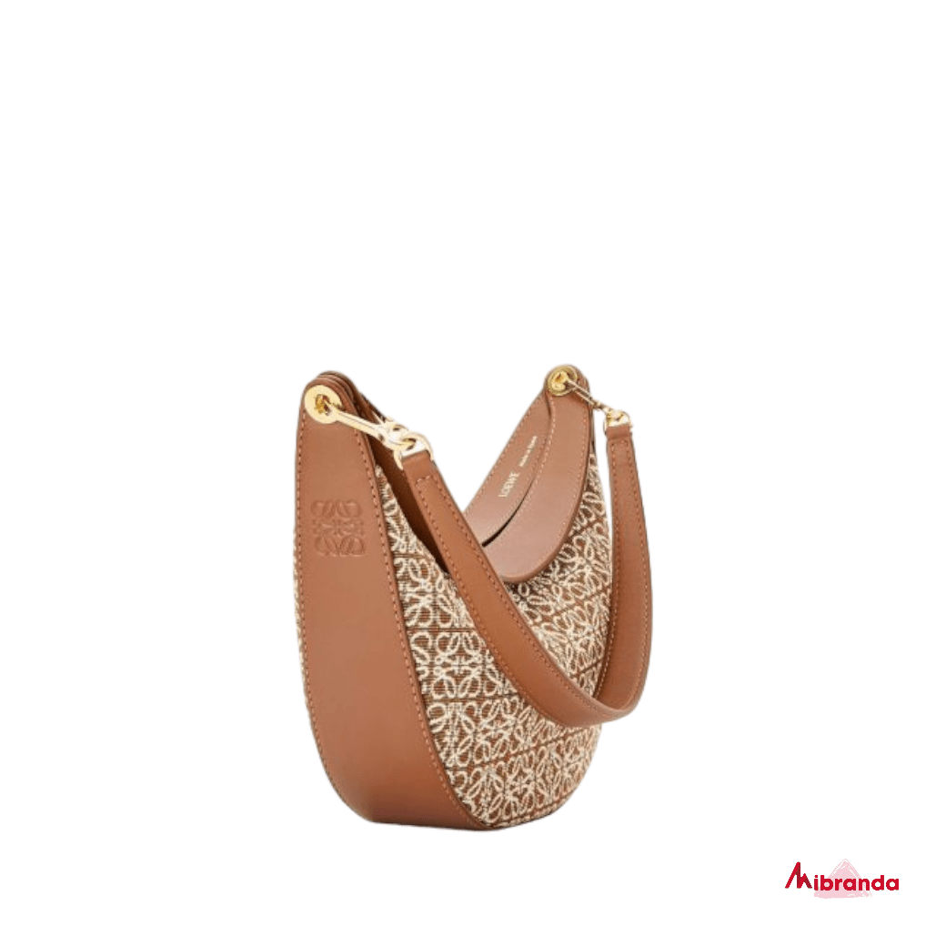 Bolso de hombro Luna mini, color bronceado, de Loewe. K11400 - Imagen 5